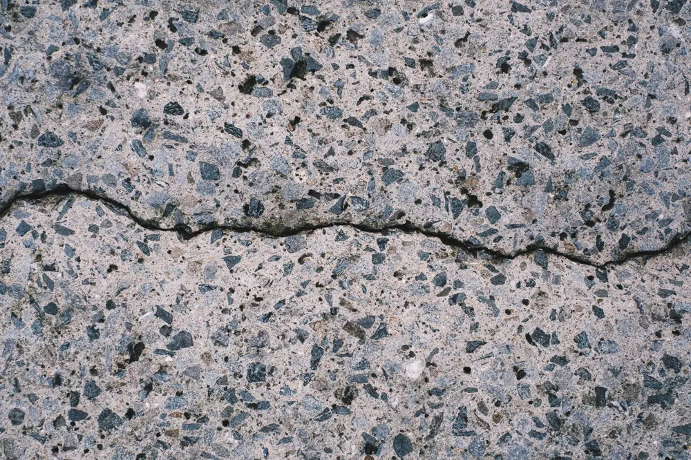 pool deck crack repair