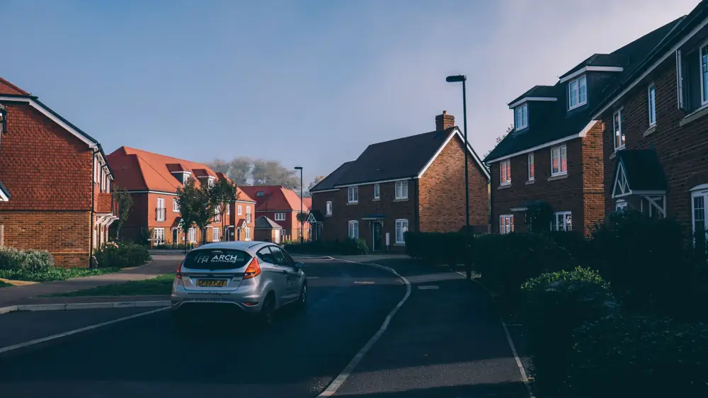 tarmac vs resin cost uk